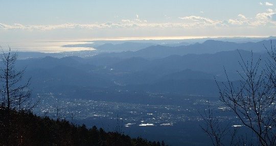 大沢駐車場(四合目)から駿河湾(静岡側)を望む